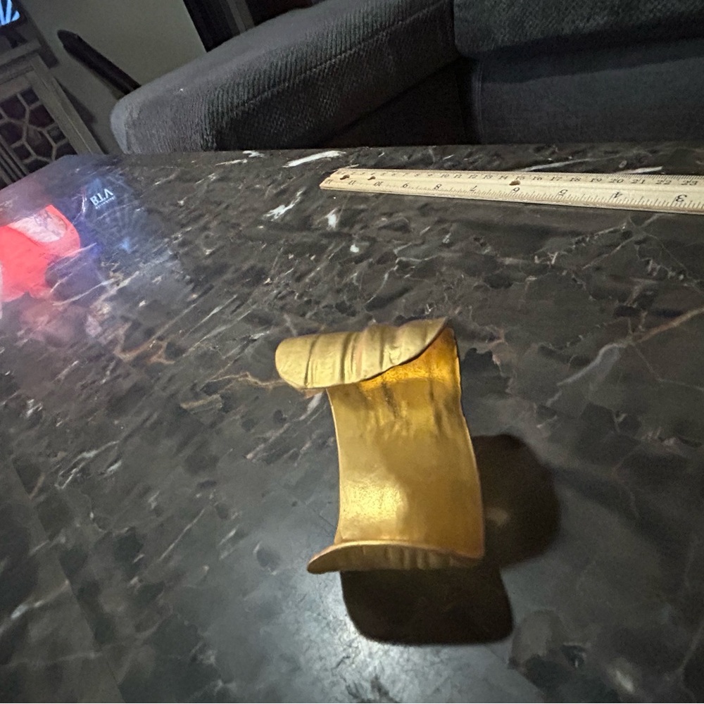 Vintage Unsigned Gold Tone Statement Cuff Bracele… - image 5